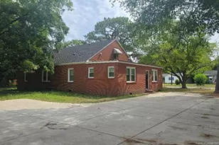 506 Roxie Ave, Fayetteville, NC 28304 - Photo 3