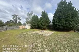 395 Heathrow Dr, Spring Lake, NC 28390 - Photo 3