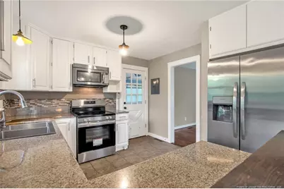 604 Roundtree Drive, Fayetteville, NC 28303 - Photo 11