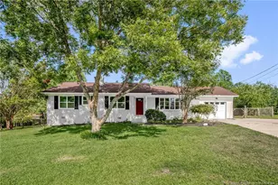 604 Roundtree Dr, Fayetteville, NC 28303 - Photo 1