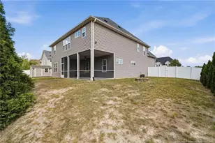 910 Highgrove Dr, Spring Lake, NC 28390 - Photo 41