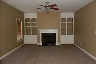 615 Lenoir Dr, Spring Lake, NC 28390 - Photo 9