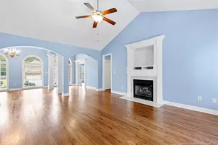 3610 Thornsby Ln, Fayetteville, NC 28306 - Photo 9
