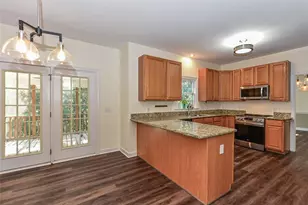 8812 Valley Springs Pl, Raleigh, NC 27615 - Photo 9