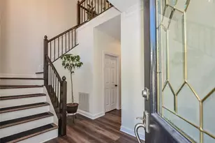 8812 Valley Springs Pl, Raleigh, NC 27615 - Photo 7