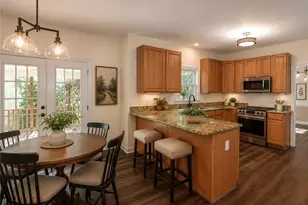 8812 Valley Springs Pl, Raleigh, NC 27615 - Photo 9