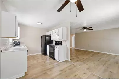 6866 Kingsgate Drive, Fayetteville, NC 28314 - Photo 15