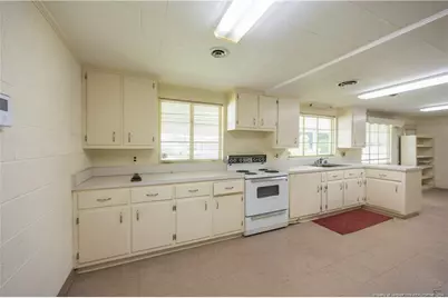 528 Fayetteville Street, Newton Grove, NC 28366 - Photo 11