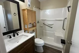 110 Lake Place Condo Dr, Elizabethtown, NC 28337 - Photo 9