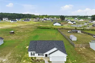 189 Orchard Ln, Parkton, NC 28371 - Photo 27