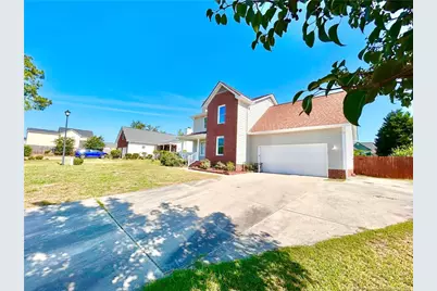6418 Streeter Drive, Hope Mills, NC 28348 - Photo 3