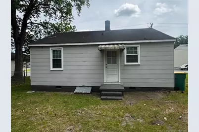 1009 Cherry Street, Lumberton, NC 28358 - Photo 11
