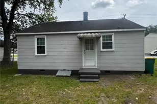 1009 Cherry St, Lumberton, NC 28358 - Photo 11