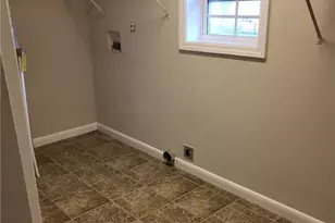 902 E 13th St, Lumberton, NC 28358 - Photo 9