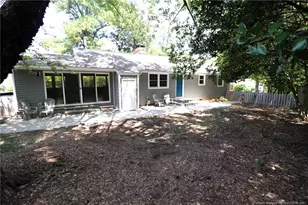 1009 Dogwood Ln, Raleigh, NC 27607 - Photo 43