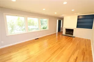 1009 Dogwood Ln, Raleigh, NC 27607 - Photo 5