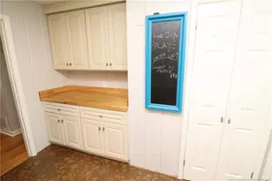 1009 Dogwood Ln, Raleigh, NC 27607 - Photo 23