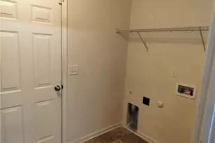 405 Holman St, Fayetteville, NC 28306 - Photo 9