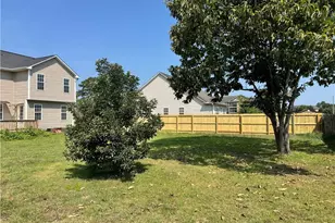 1311 Saltwell Pl, Fayetteville, NC 28314 - Photo 9