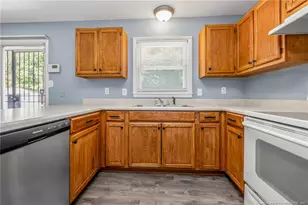 7401 Paxton Dr, Fayetteville, NC 28303 - Photo 11