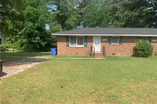 814 Varsity Dr, Fayetteville, NC 28304 - Photo 1