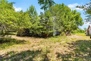229 Fawn Ln, Sanford, NC 27330 - Photo 17