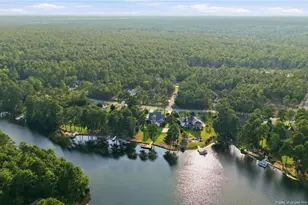30240 W Lake Dr, Wagram, NC 28396 - Photo 3