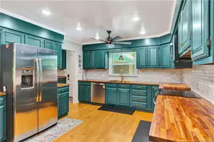 403 Oxford Rd, Lumberton, NC 28358 - Photo 25