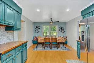 403 Oxford Rd, Lumberton, NC 28358 - Photo 17