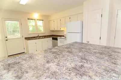 6114 Deerwood Place, Raleigh, NC 27607 - Photo 5