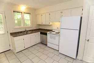 6114 Deerwood Pl, Raleigh, NC 27607 - Photo 9