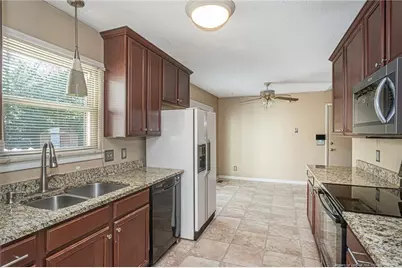 3391 Hawthorne Street, Hope Mills, NC 28348 - Photo 7