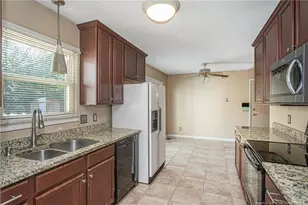 3391 Hawthorne St, Hope Mills, NC 28348 - Photo 7