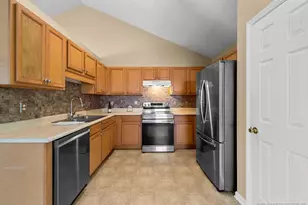 120 Raymond St, Raeford, NC 28376 - Photo 9