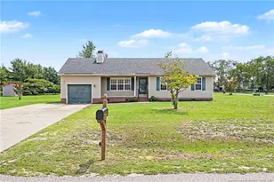 7009 Byerly Dr, Hope Mills, NC 28348 - Photo 1