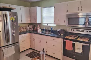 309 N Howard St, Chadbourn, NC 28341 - Photo 5