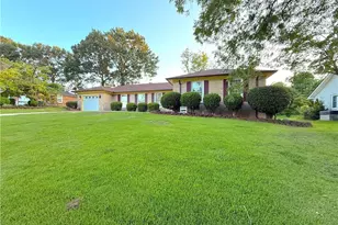 5622 Weatherford Rd, Fayetteville, NC 28303 - Photo 3