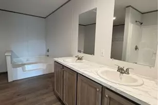866 Roberta Rd, Fairmont, NC 28340 - Photo 11