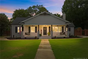 906 S 8th St, Lillington, NC 27546 - Photo 1