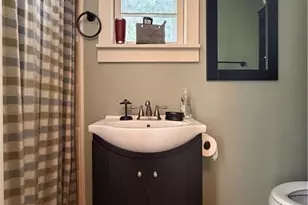 223 W 3rd Ave, Red Springs, NC 28377 - Photo 21