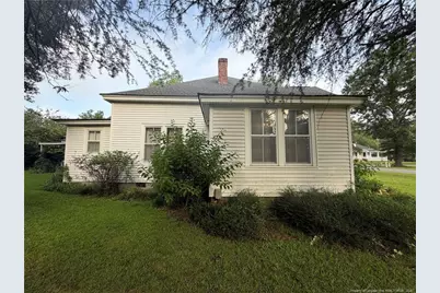 223 West Third Avenue, Red Springs, NC 28377 - Photo 9
