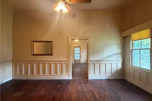 223 W 3rd Ave, Red Springs, NC 28377 - Photo 13