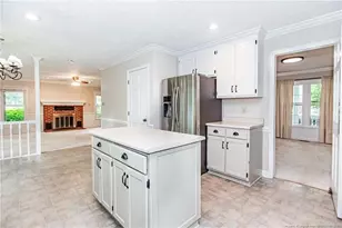 6101 Hollyrood Ct, Fayetteville, NC 28311 - Photo 19