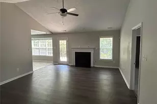 735 Fairfield Cir, Raeford, NC 28376 - Photo 5