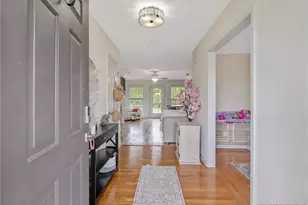 1906 Sunshine Ct, Hope Mills, NC 28348 - Photo 5