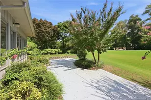 2908 Wedgeview Dr, Fayetteville, NC 28306 - Photo 39