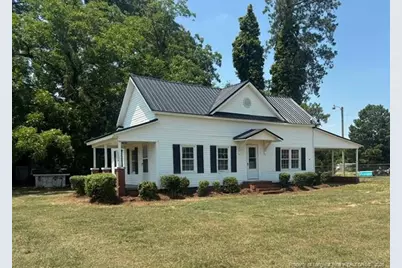 4585 Plain View Highway, Plain View, NC 28334 - Photo 1