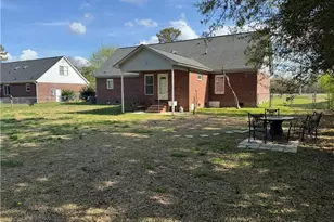 5870 McDonald Rd, Parkton, NC 28371 - Photo 23