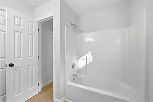 5923 Lively Ct, Fayetteville, NC 28306 - Photo 23