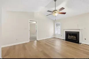 5923 Lively Ct, Fayetteville, NC 28306 - Photo 13